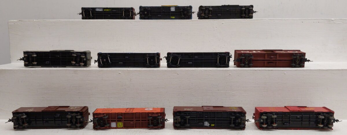HO Assorted Freight Cars [11]