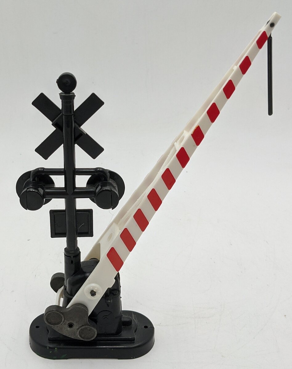 Lionel 6-62162 O Gauge Operating Crossing Gate & Signal EX/Box