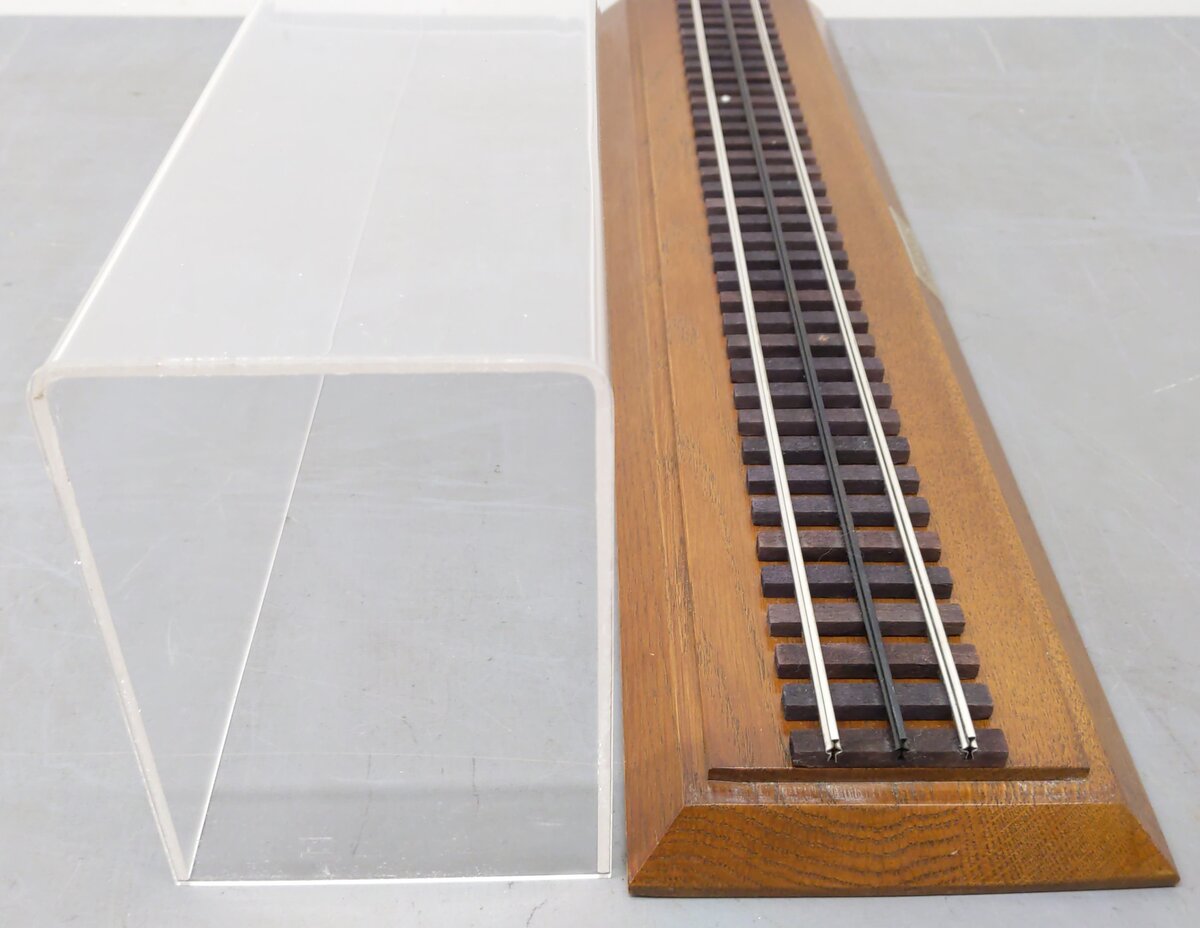 O Gauge Wabash BlueBird by Lionel Display Case EX