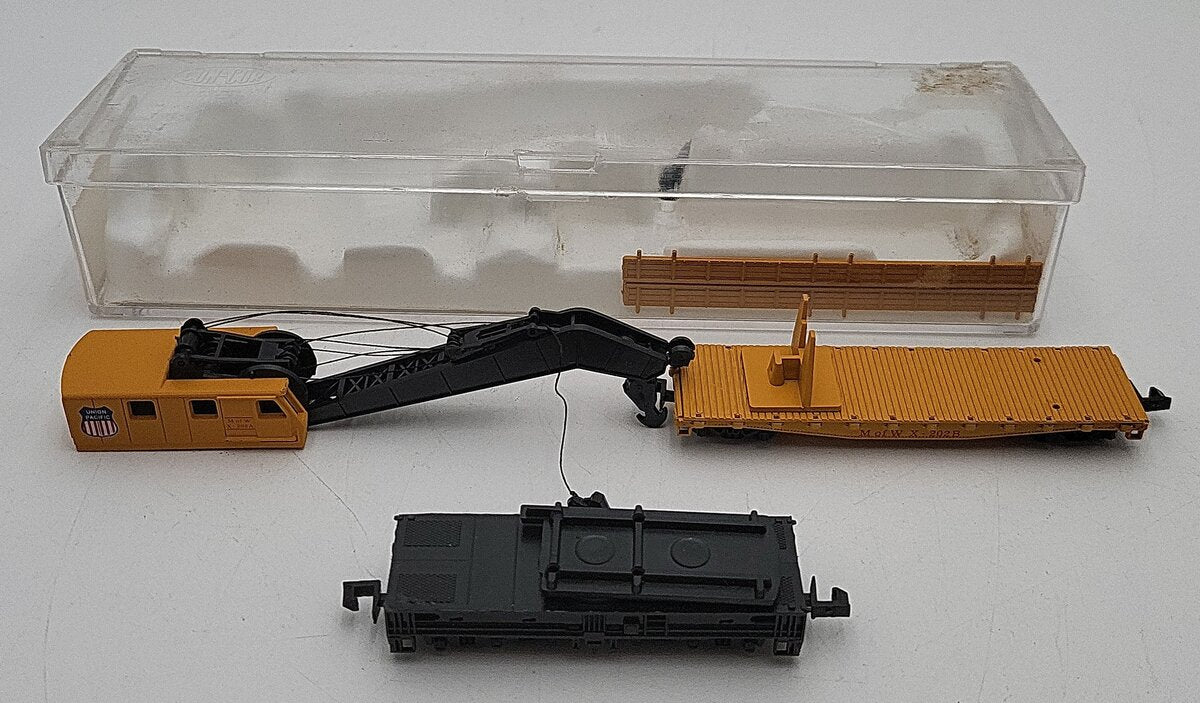 Con-Cor 001-602007 N Scale Union Pacific Crane #X-202A with Flatcar#X-202-B EX/Box
