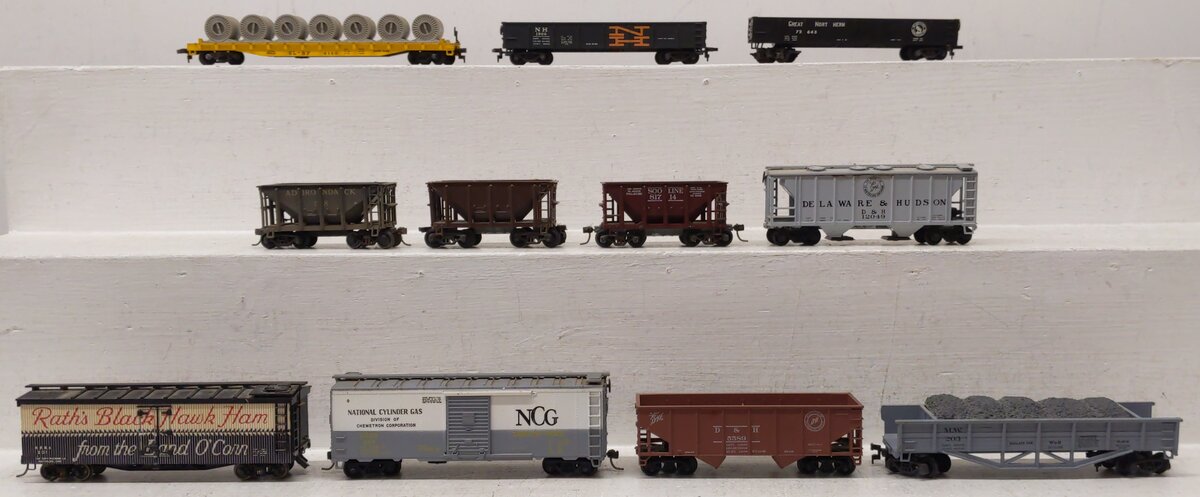 HO Assorted Freight Cars [11]