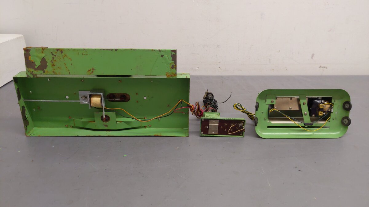 American Flyer & Skyline Models Vintage S Accessories 310-3, 561, 766, 761 (4) VG
