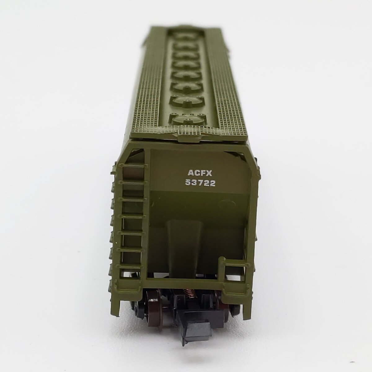 Atlas 3715 N Scale BASF ACF Centerflow 4 Bay Covered Hopper #53722 EX/Box