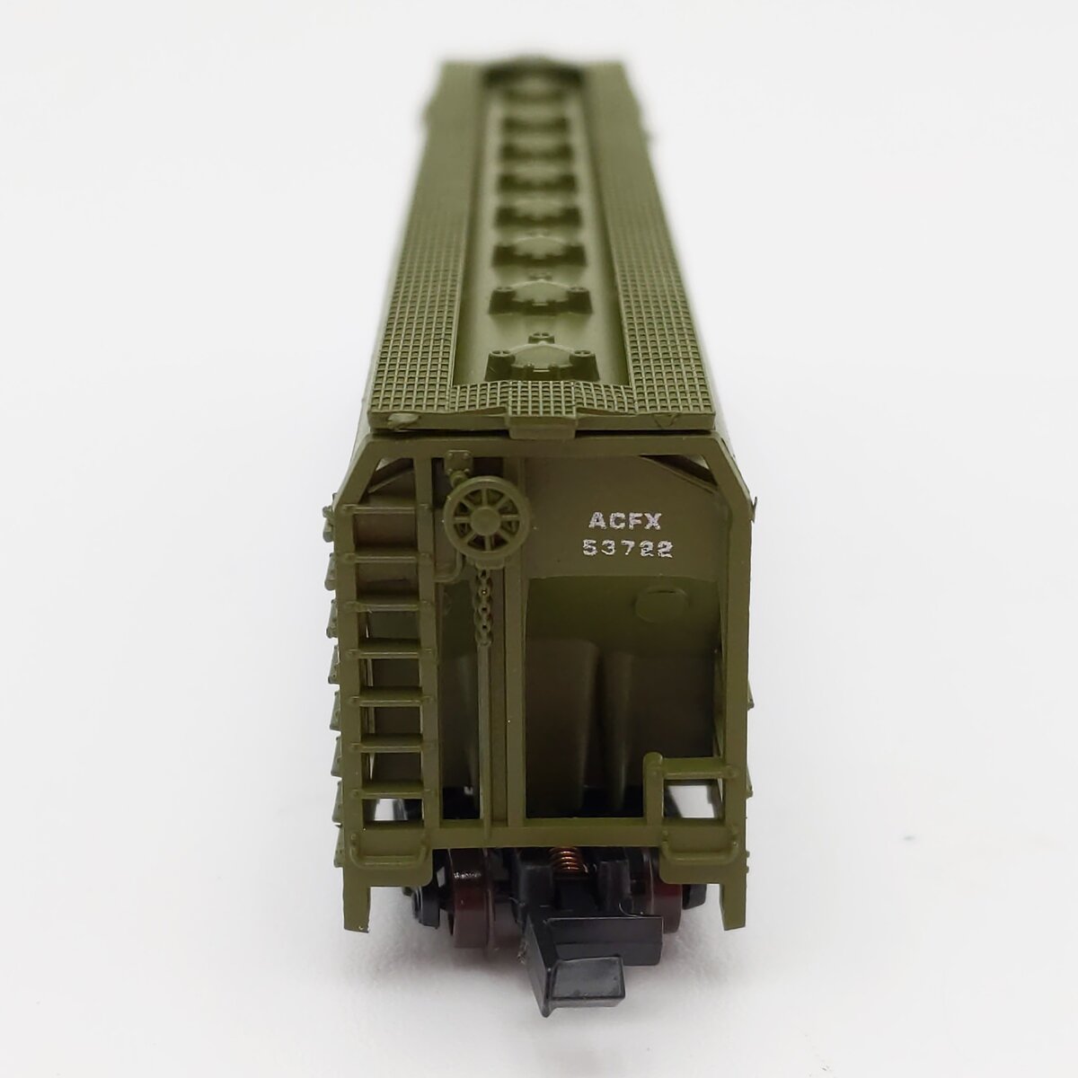 Atlas 3715 N Scale BASF ACF Centerflow 4 Bay Covered Hopper #53722 EX/Box