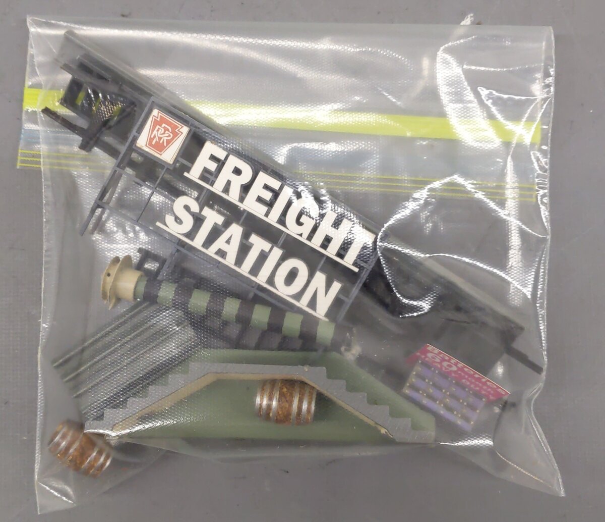 O Scale Custom Layout Structures w/ Accessories [2]