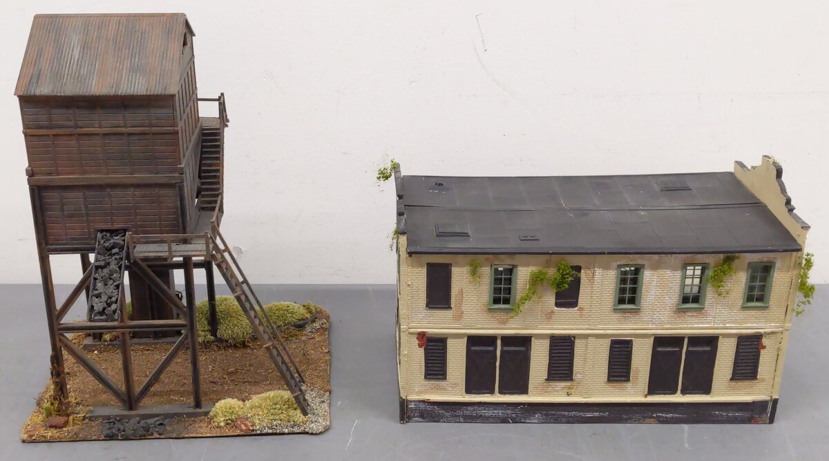 O Scale Custom Layout Structures w/ Accessories [2]