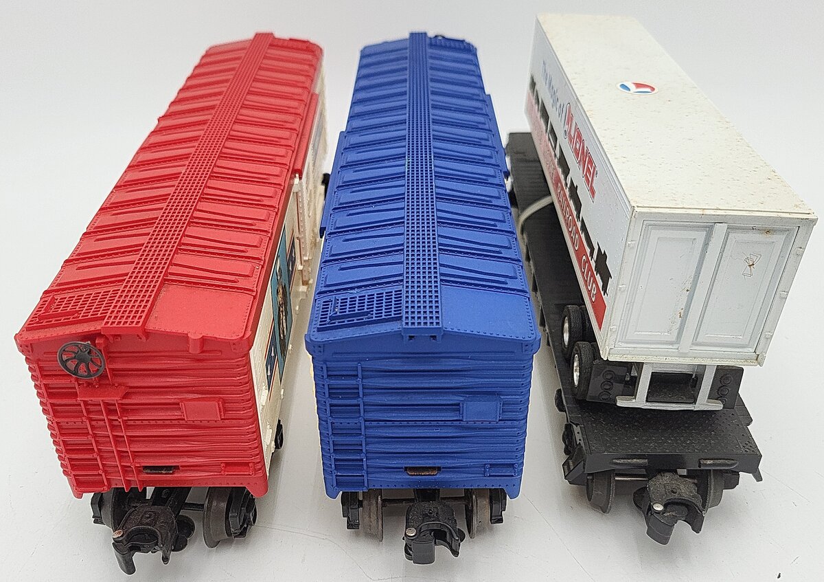 Lionel O Gauge Assorted Freight Cars: 52099, 7601, 7700 [3] VG