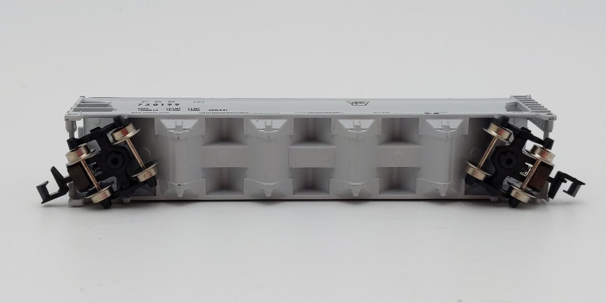 Atlas 3708 N Scale Pennsylvania Railroad Centerflow Hopper #750199 EX/Box