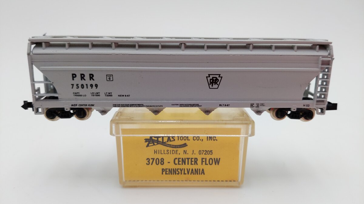 Atlas 3708 N Scale Pennsylvania Railroad Centerflow Hopper #750199 EX/Box