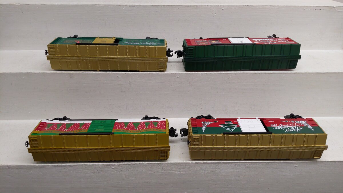 Lionel O Gauge Freight Cars: 9700, 25061, 25008 [4] EX