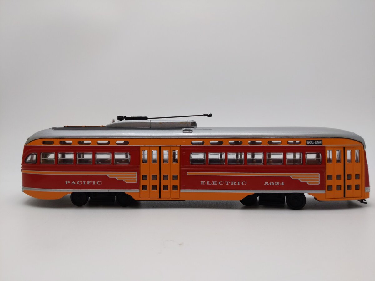 Corgi 55006 1:50 Diecast Pacific Electric Non Motorized PCC Streetcar EX/Box