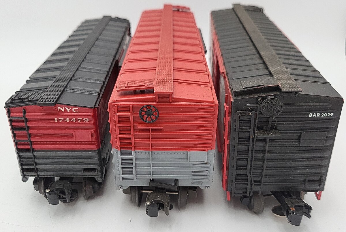 Lionel & Other O Gauge Assorted Freight Cars: 9469, 2029, 174479 [3] VG