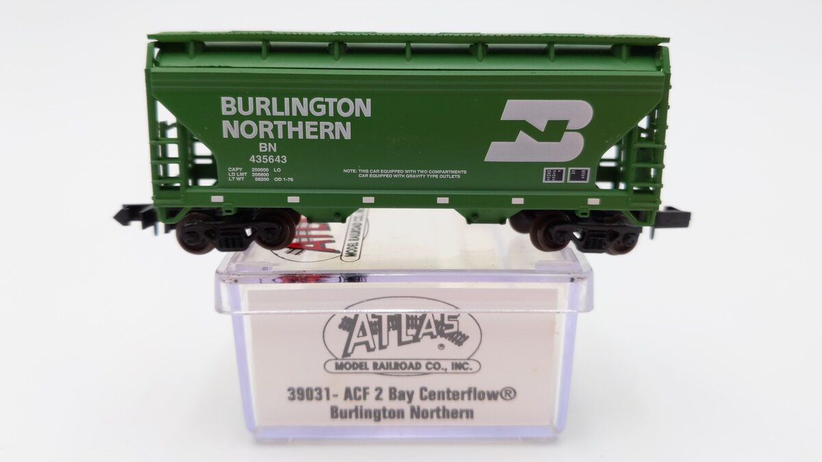 Atlas 39031 N Scale Burlington Northern ACF 2-Bay Centerflow Hopper #435643 LN/Box