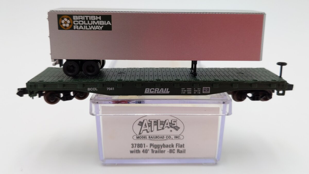 Atlas 37801 N Scale BC Rail Piggyback Flat w/40' Trailer #7041 EX/Box