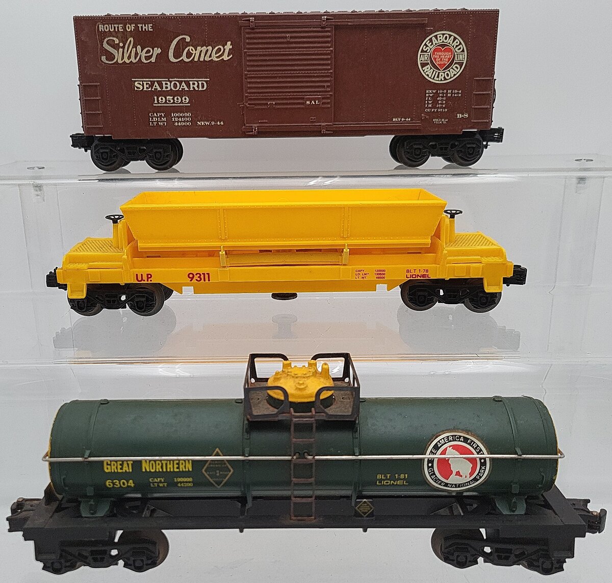 Lionel O Gauge Assorted Freight Cars: 6304, 9311, 19599 [3] VG