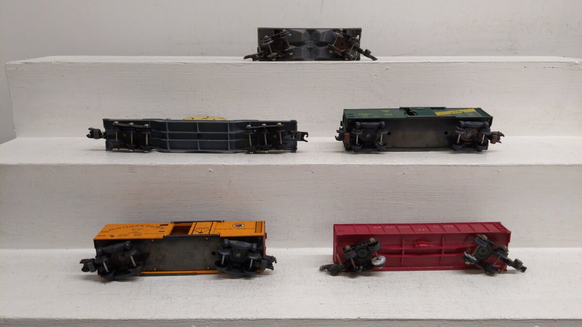 American Flyer Vintage S Gauge Freight Cars 640, 641, 922, 947, 636 [5] VG