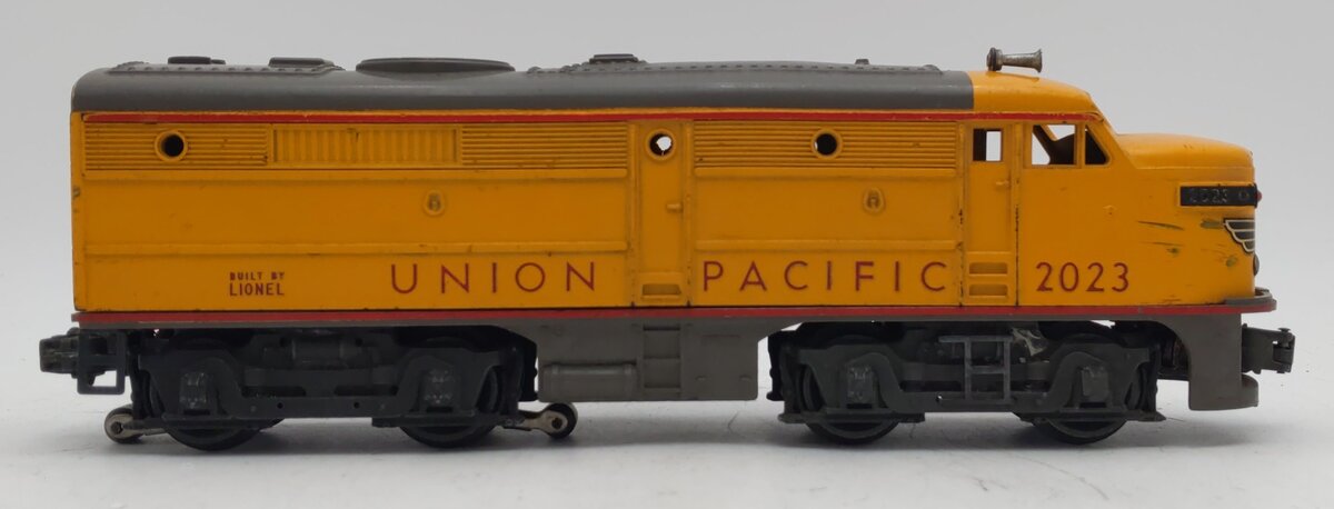 Lionel 2023T Vintage O Union Pacific Alco A Dummy Diesel Locomotive VG