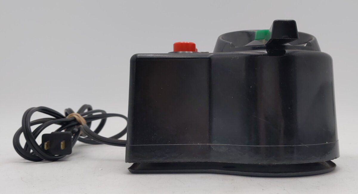Lionel LW O Vintage Trainmaster 125 Watt Transformer with Whistle EX
