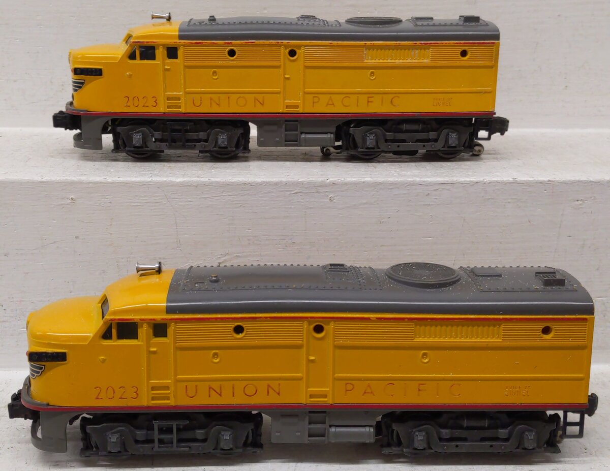 Lionel 2023 Vintage O Union Pacific Alco AA Diesel Locomotive Set VG/Box