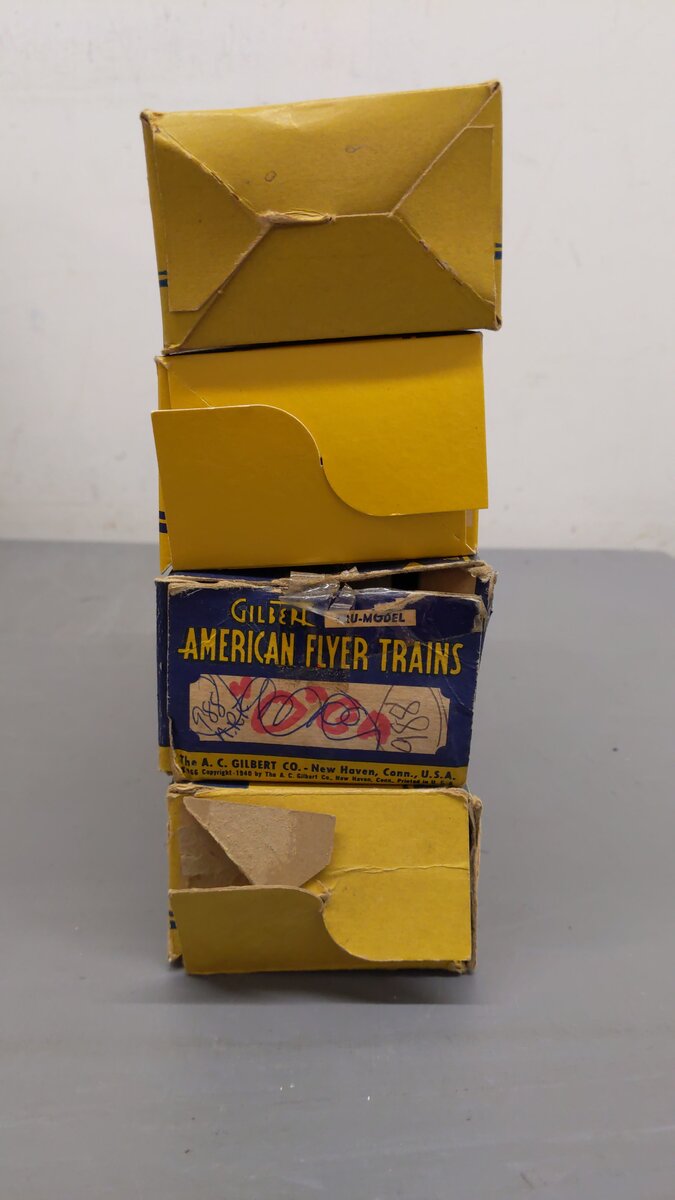 American Flyer Vintage S Gauge Freight Cars: 24582, 924, 911, 988 [4] VG/Box