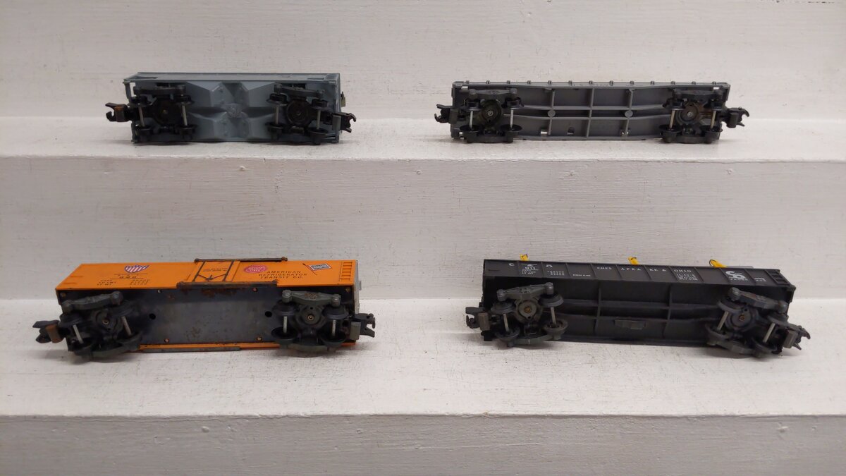 American Flyer Vintage S Gauge Freight Cars: 24582, 924, 911, 988 [4] VG/Box