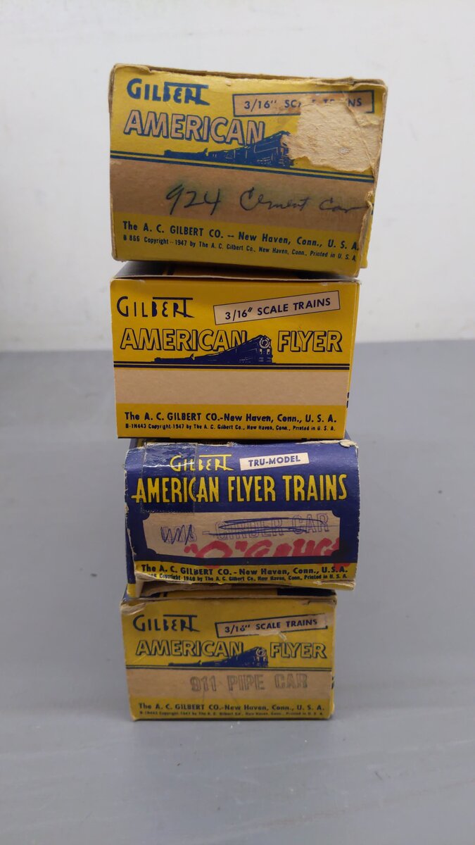 American Flyer Vintage S Gauge Freight Cars: 24582, 924, 911, 988 [4] VG/Box
