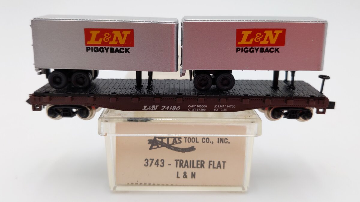 Atlas 3743 N Scale Louisville Nashville Flatcar w/ Two Piggyback Trailers #24186 EX/Box
