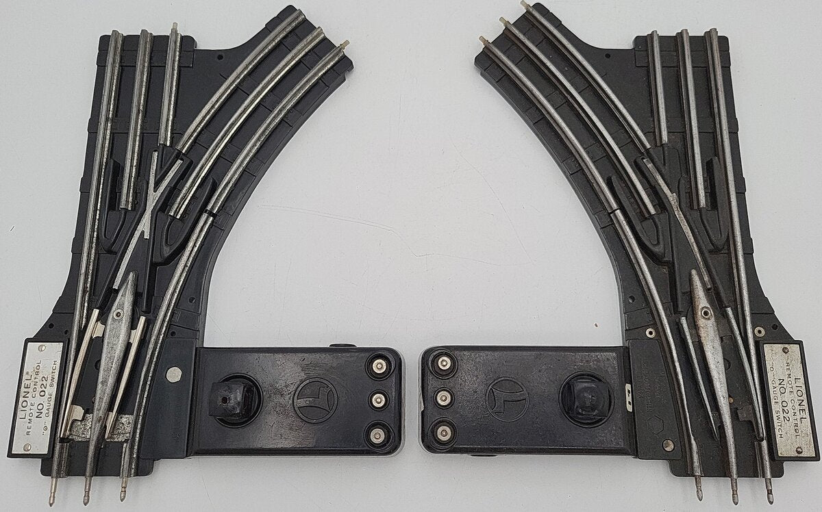 Lionel O22 Vintage O Left-Hand & Right-Hand Electric Remote Switches VG