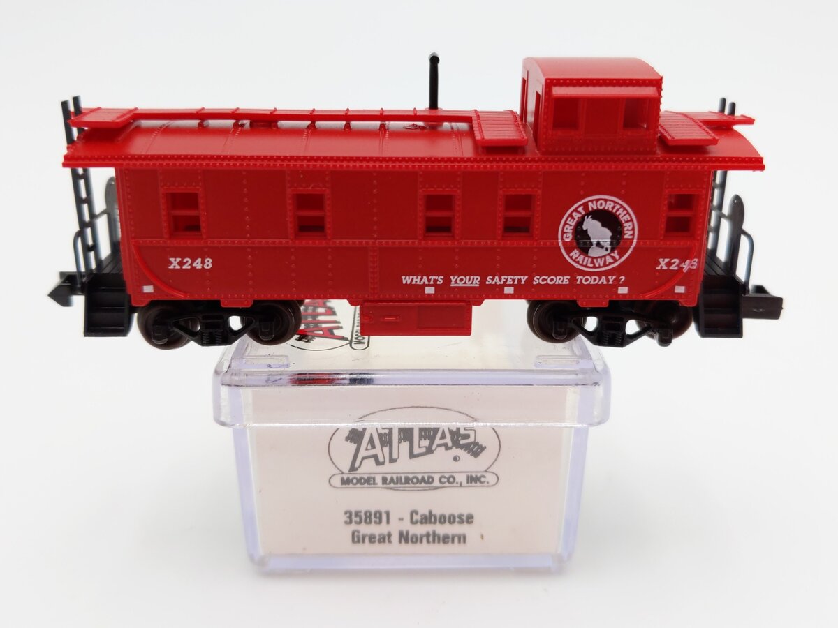 Atlas 35891 N Scale Great Northern Offset Cupola Caboose #X248 LN/Box