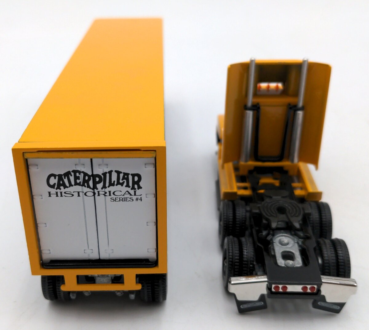 Winross Caterpiller 1:64 Scale Diecast Historical Series #4 Semi & Trailer NIB