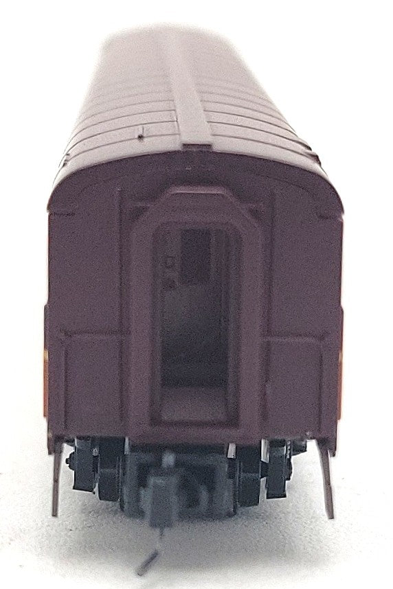 Micro-Trains 55200020 Z Illinois Central 70' Lightweight Smoothside Coach Car LN/Box