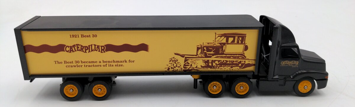 Winross 1:64 Scale Diecast Caterpillar Historical Series #5 Semi & Trailer NIB