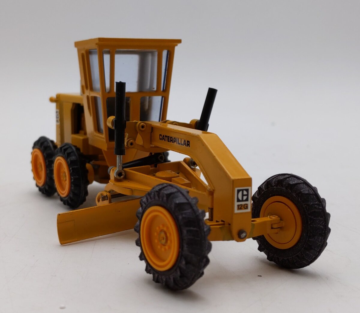 NZG Modelle 1:50 Scale Diecast Caterpillar Motor grader Model 12G EX/Box