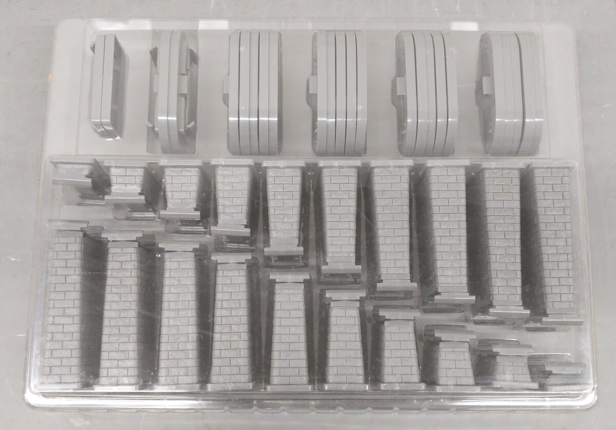 MTH 40-1033 O RealTrax - 24-Piece Graduated Trestle System Set LN/Box