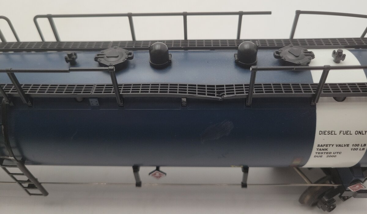 MTH 20-96024 O AT&SF 20,000 Gallon 4-Compartment Tank Car #98501 VG/Box