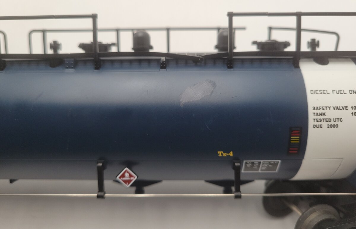 MTH 20-96024 O AT&SF 20,000 Gallon 4-Compartment Tank Car #98501 VG/Box