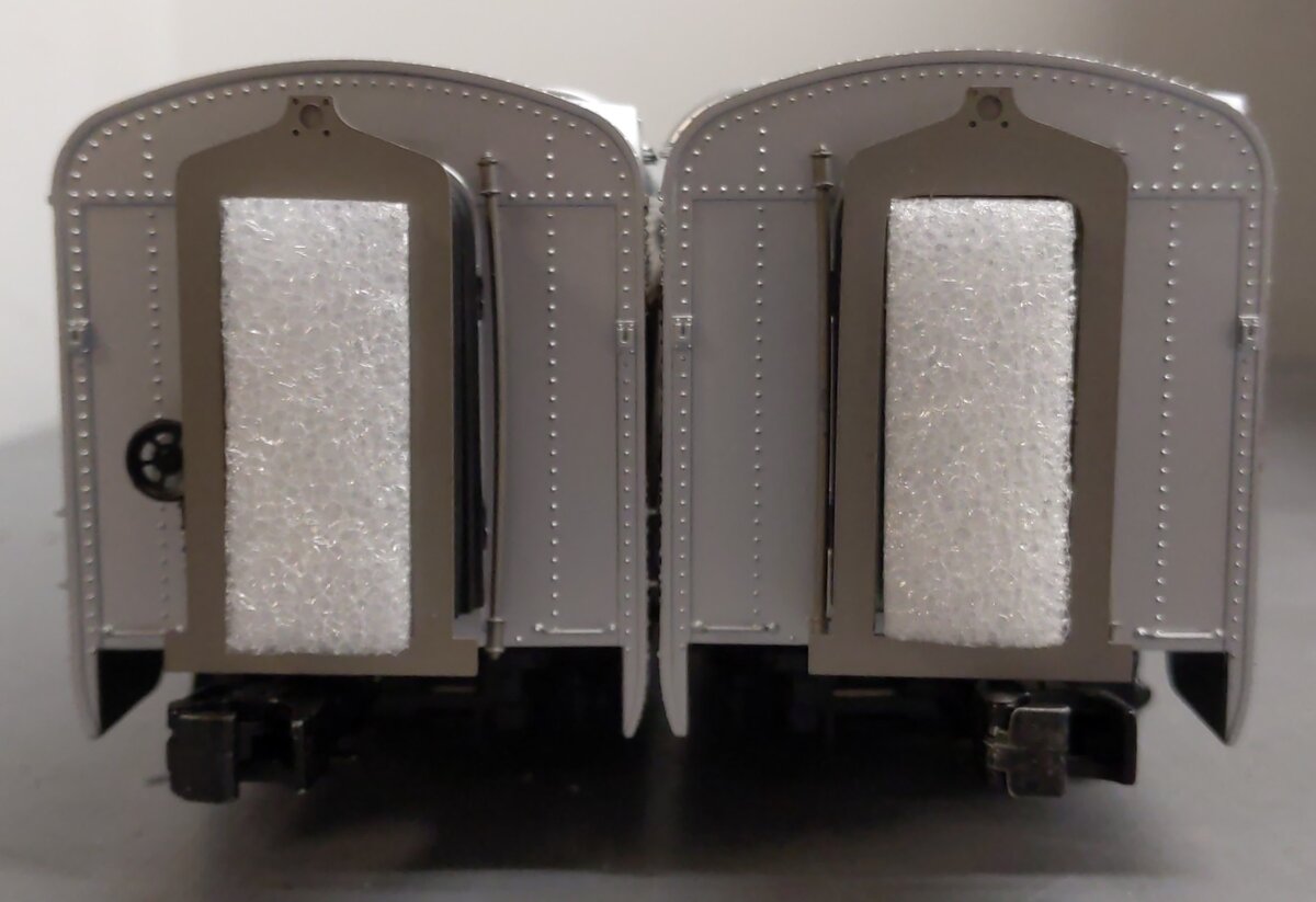 MTH 20-66081 O B&M Premier 70' Streamlined Slpr/Diner Passenger Set (Set of 2) EX/Box