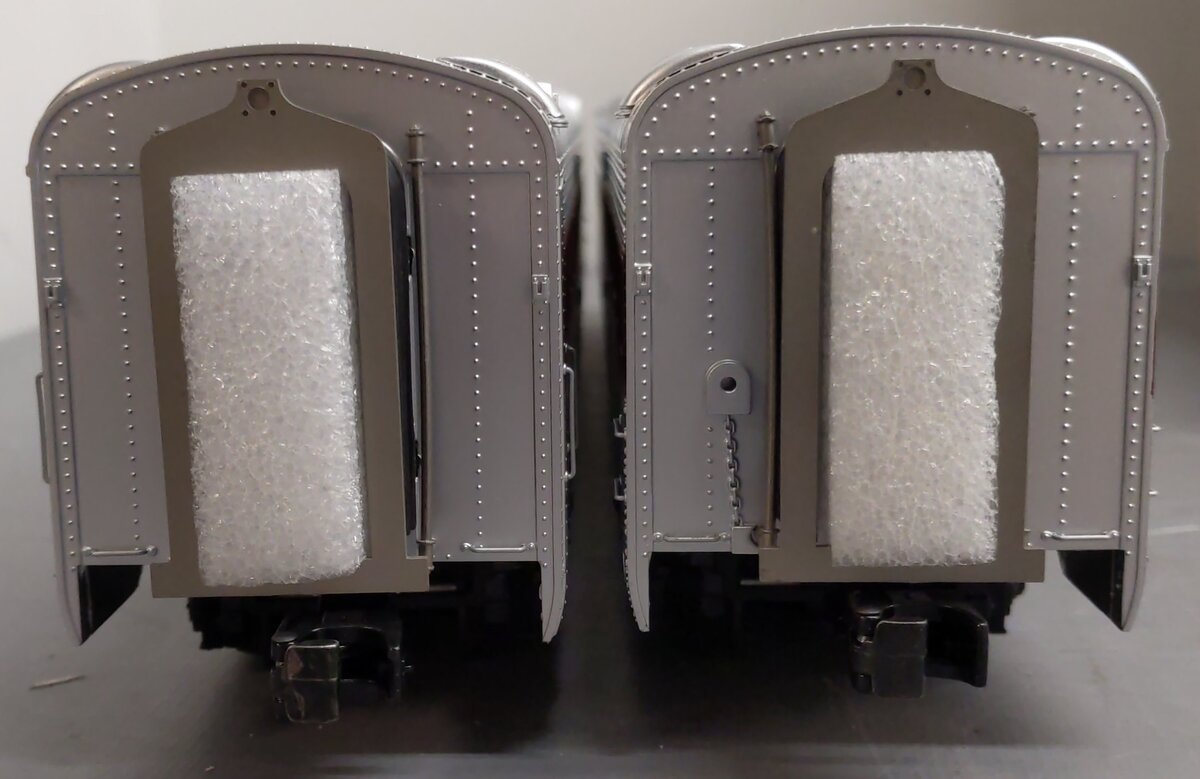 MTH 20-66081 O B&M Premier 70' Streamlined Slpr/Diner Passenger Set (Set of 2) EX/Box