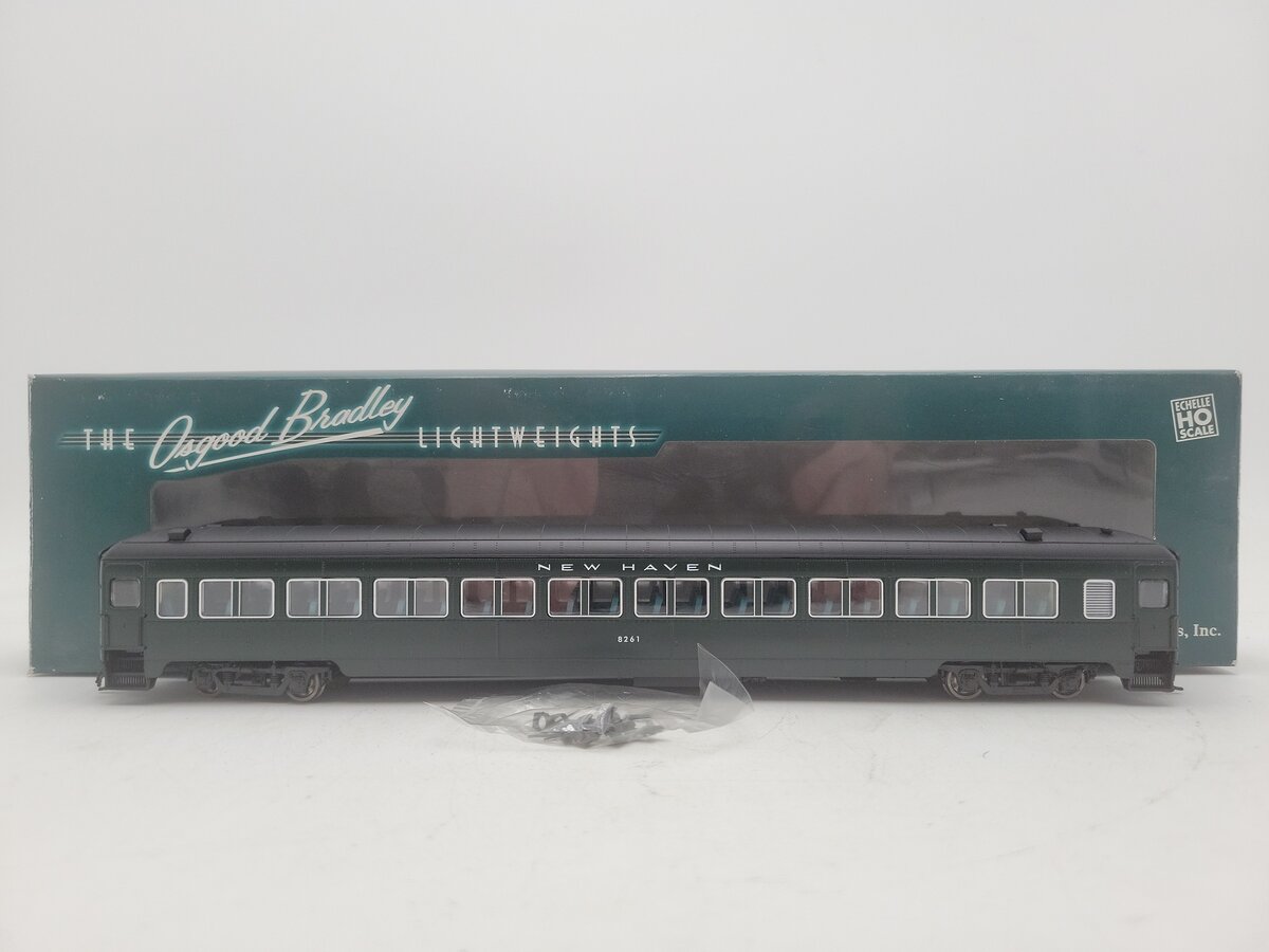 Rapido Trains 109014 HO New Haven 10-Window Coach Phase II #8261 EX/Box