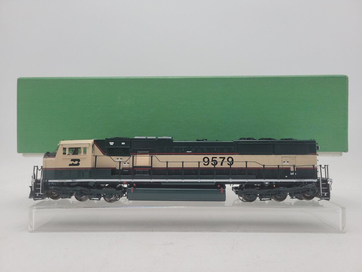 Overland 6606.1 HO Scale BRASS Burlington Northern Diesel Locomotive #9579 VG/Box