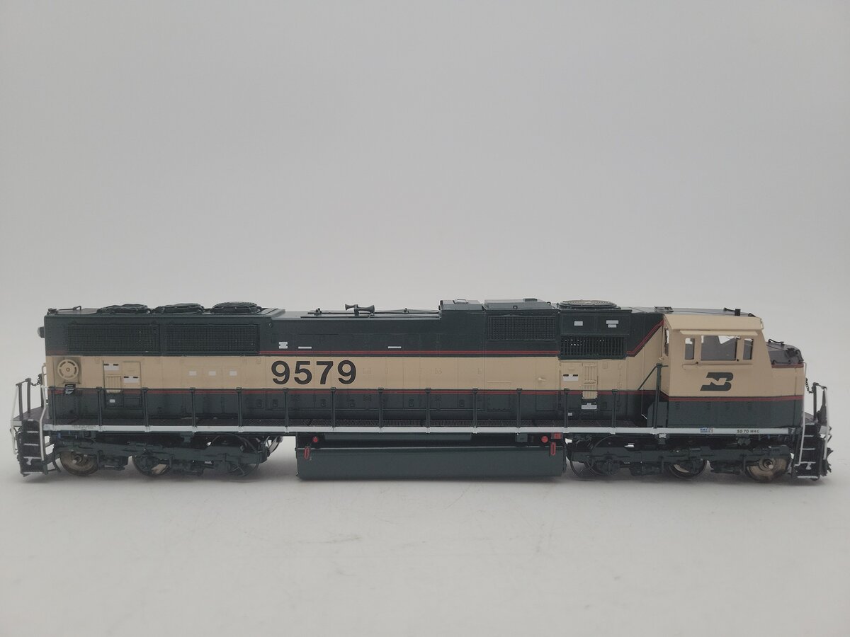 Overland 6606.1 HO Scale BRASS Burlington Northern Diesel Locomotive #9579 VG/Box