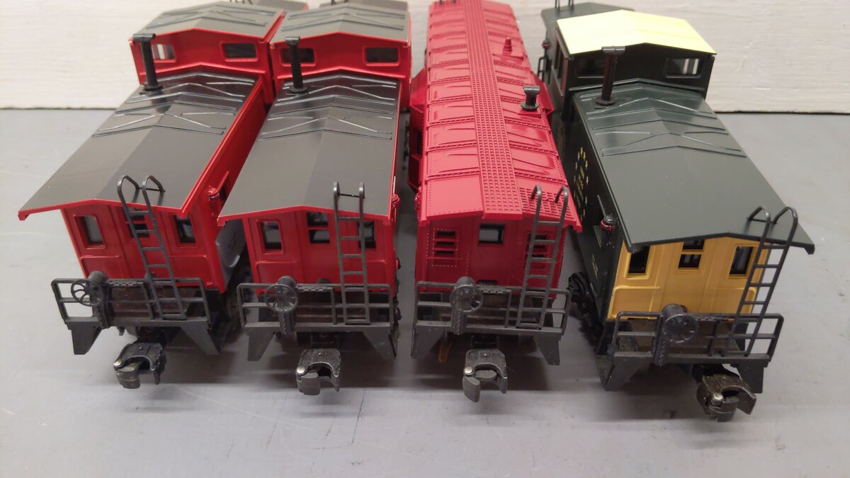 Lionel O Gauge Assorted Freight Cars 6917, 6910, 6905, X6431 [4] EX