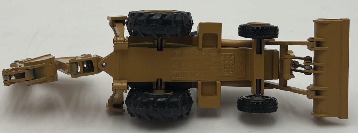 NZG 2852 1:50 Scale Diecast Caterpillar 416B Backhoe Loader EX/Box