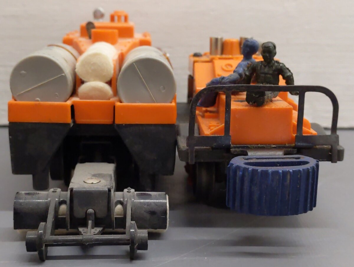 Lionel O Gauge Vintage Motorized Cars; 3927, 50, [2] VG