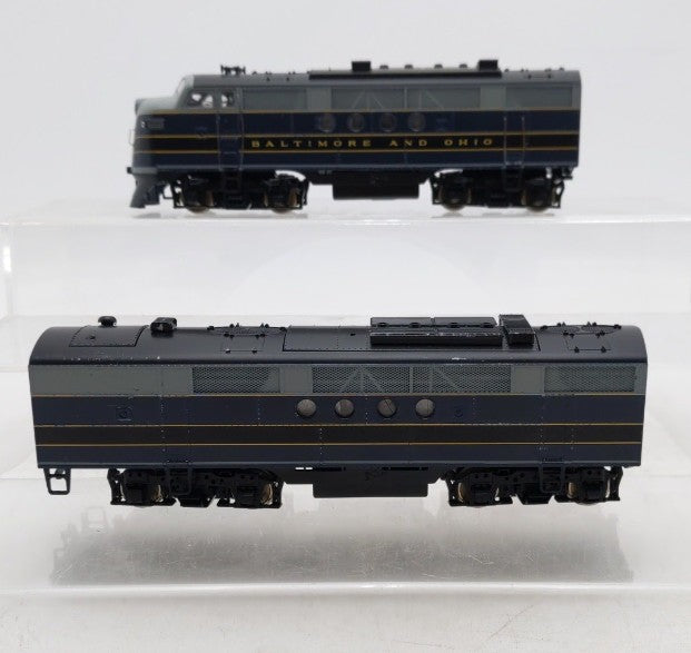 Stewart Hobbies HO Scale Assorted Baltimore & Ohio Diesel Locomotives [2] EX