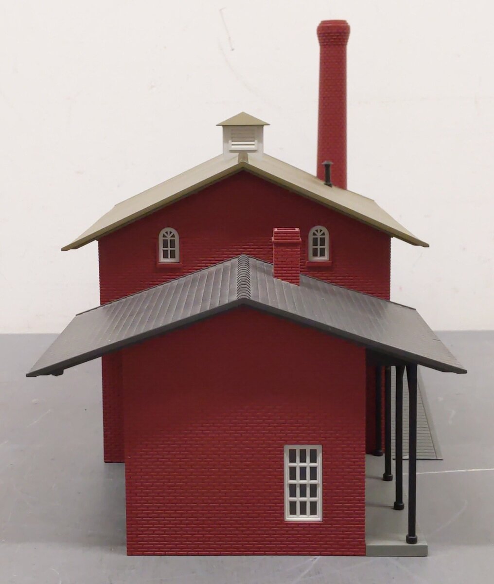 MTH 30-90184 O Scale Assembled Altoona Brewing Brewery w/Operating Smoke EX