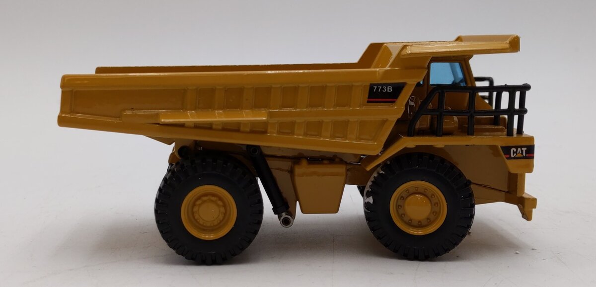 Joal 1:70 Scale Diecast Caterpillar 773B Dump Truck EX/Box