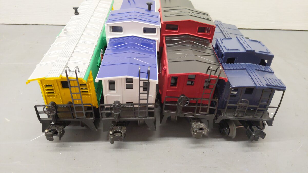 Lionel O Gauge Assorted Freight Cars 6926-1986, 2656, 6918, 9177 [4] EX