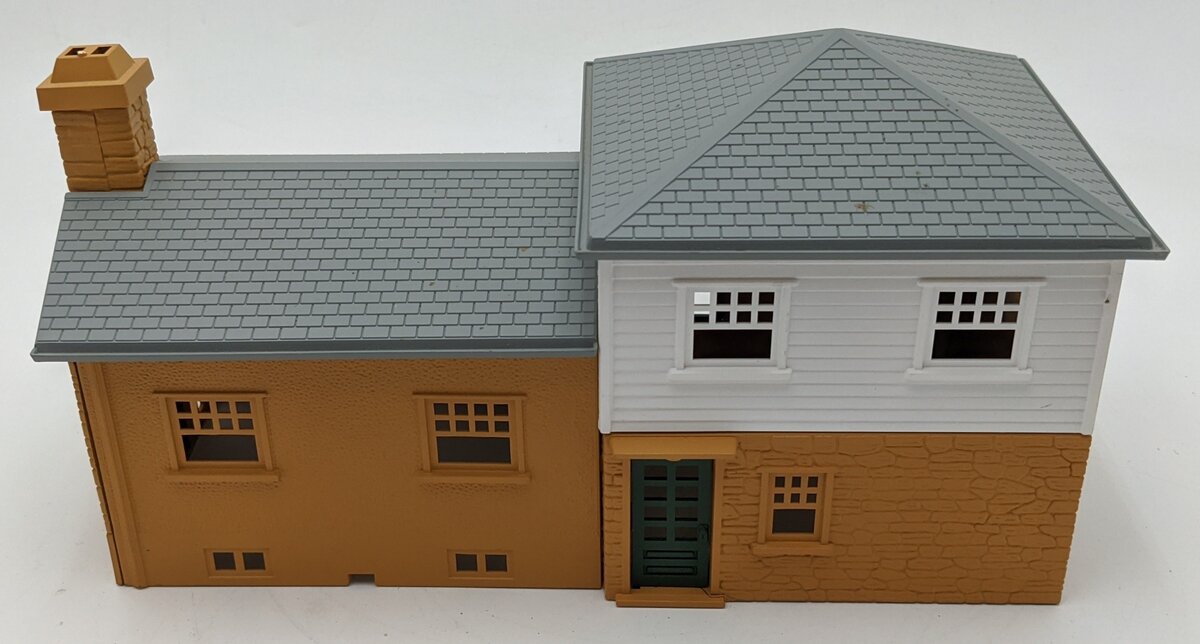Bachmann 45302 O Scale Plasticville Built-Up Split-Level House Building EX/Box