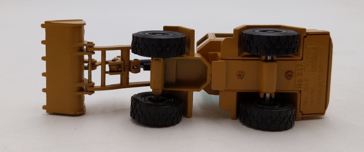NZG Modelle 1:50 Scale Diecast Zeppelin ZL8B Wheeled Loader EX/Box